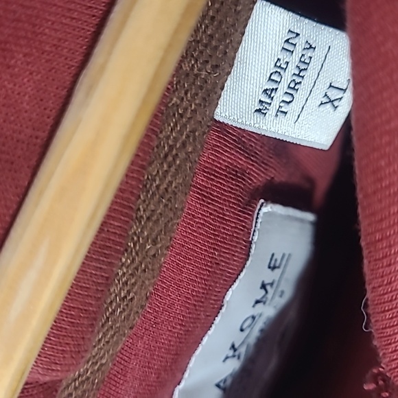 Item #17 NWOT Women's Wanakome Hoodie sz XL - Picture 5 of 5